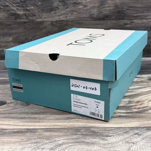 NIB TOMS 9 Alpargata Mallow Puffer Tarmac Olive Repreve Ankle Boots Bootie - Picture 11 of 11